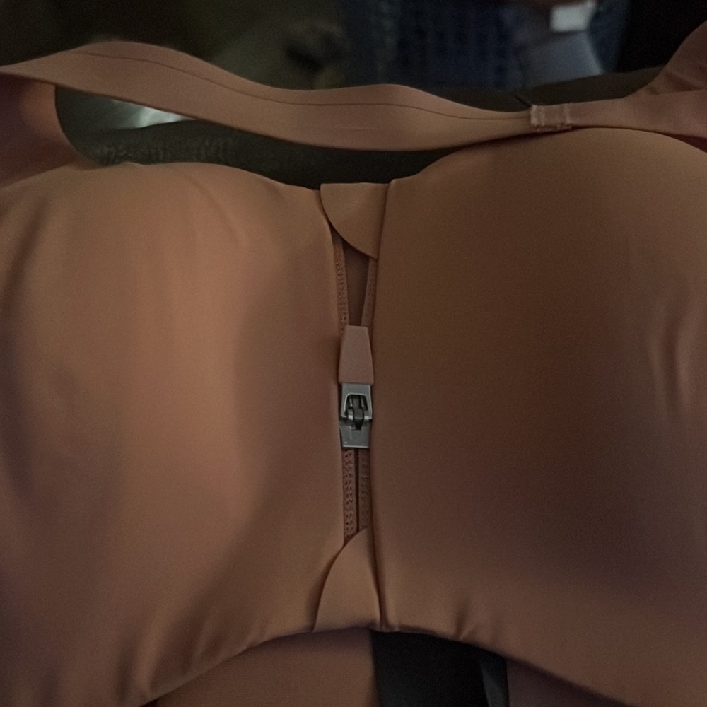 Knix Catalyst Front Zip Sports Bra - Picture 6 of 6